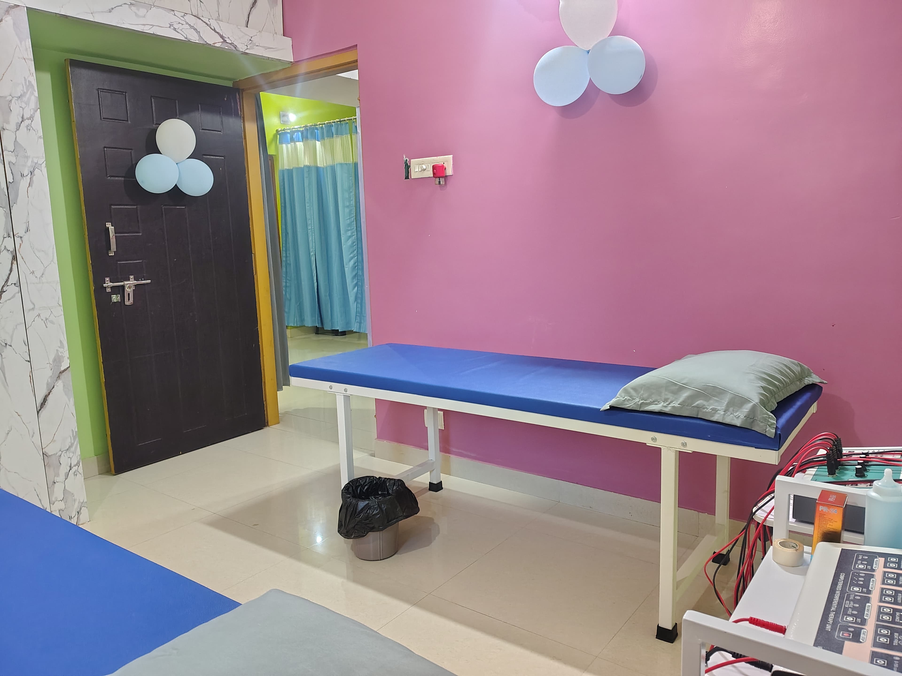 Treatment room at Med Sevak Physiotherapy Clinic